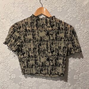 Mesh black and green cropped shirt